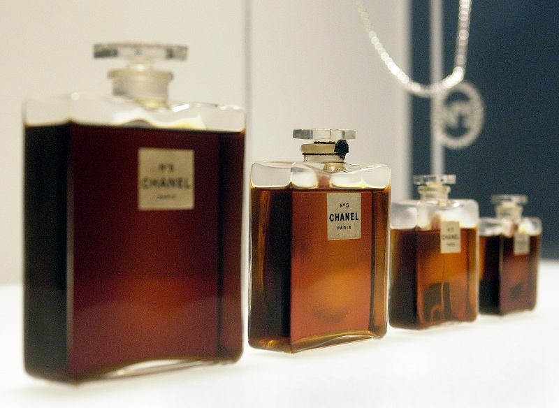 Chanel No. 5 parfümös üvegek 1921-ből