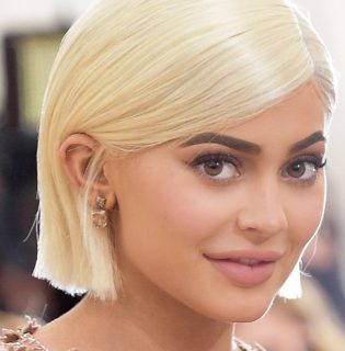 Kylie Jenner lányától érkezhet az új beauty-szenzáció
